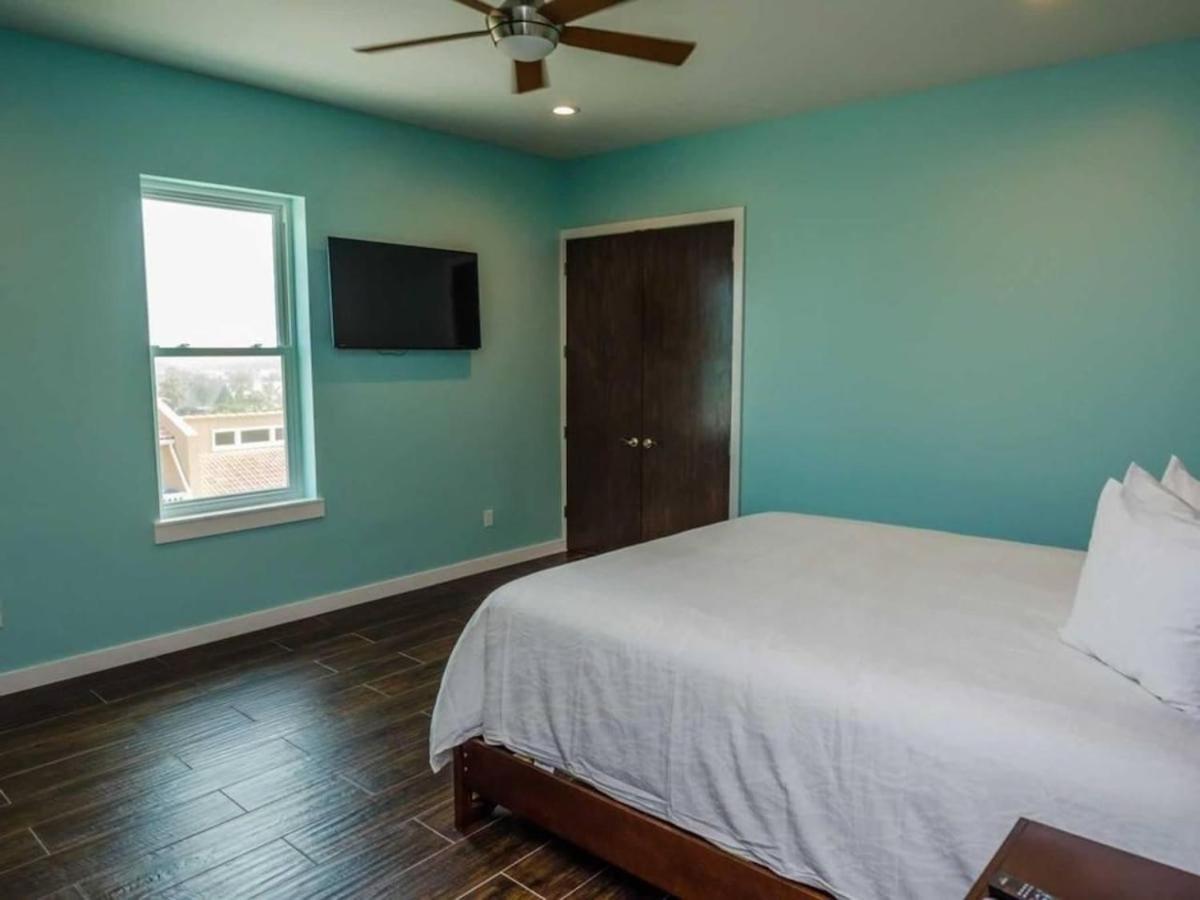5 BEDROOM BEACHFRONT CONDO - 3rd Floor South Padre Island Buitenkant foto