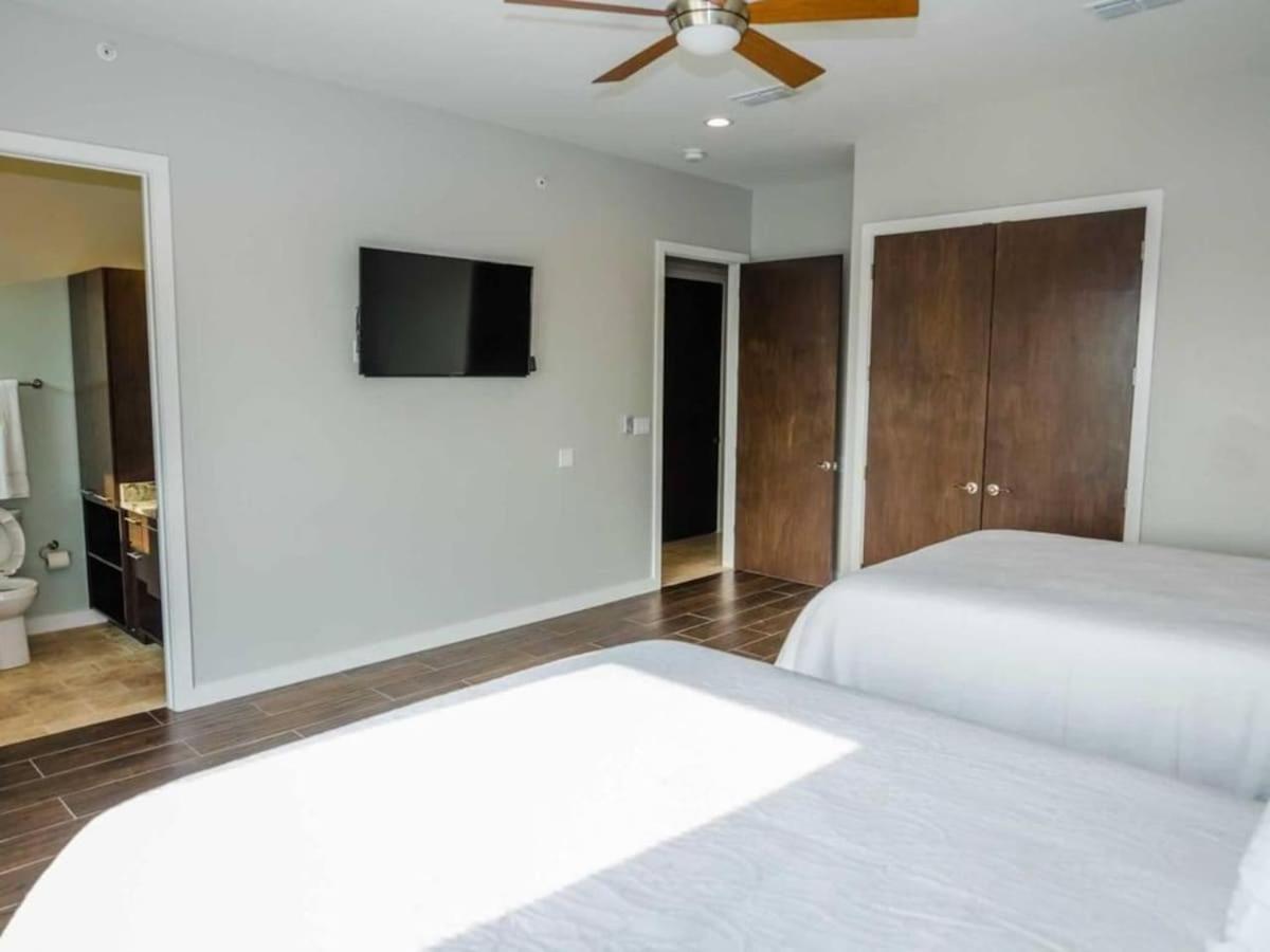 5 BEDROOM BEACHFRONT CONDO - 3rd Floor South Padre Island Buitenkant foto
